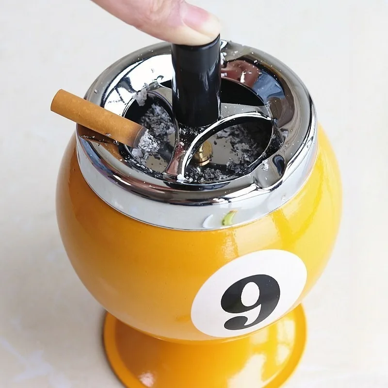 1pcs Creative Billiard Metal Ashtray with Dustproof Lid Office Desktop Decor Smoking Accessories Home Bar Gift