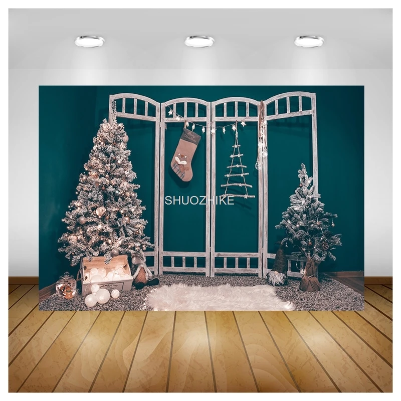 JU-05พื้นหลังประตูไม้พวงมาลัยของตกแต่งต้นไม้คริสต์มาสหน้าต่างเตาผิงพร็อพสำหรับฤดูหนาวดอกไม้วันคริสต์มาส