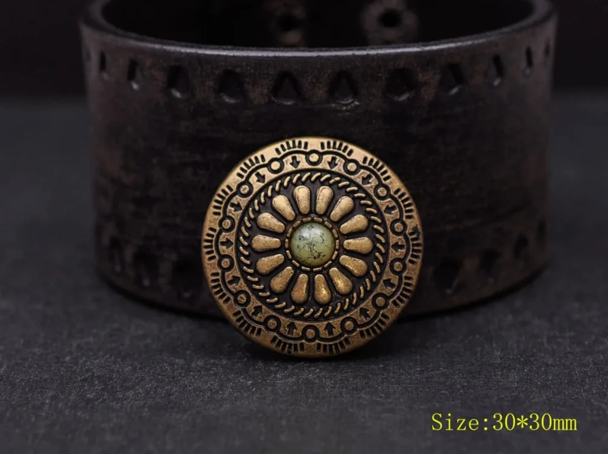 10 sztuk 30X30mm antyczny mosiądz Tribal beżowy turkusowy koralik kwiat Leathercraft pas ubrania siodła konchos przycisk śruba