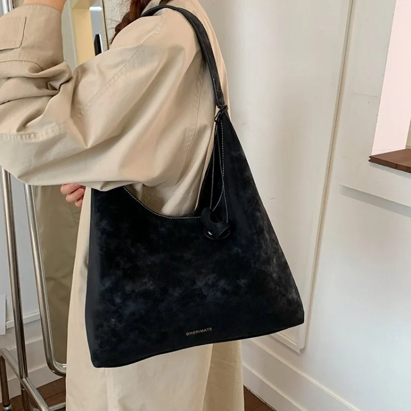 

Ladies Tote Bags In Premium Leather, Fashionable Handbag Elegant Classic Style By Famous Brand Designer For Women