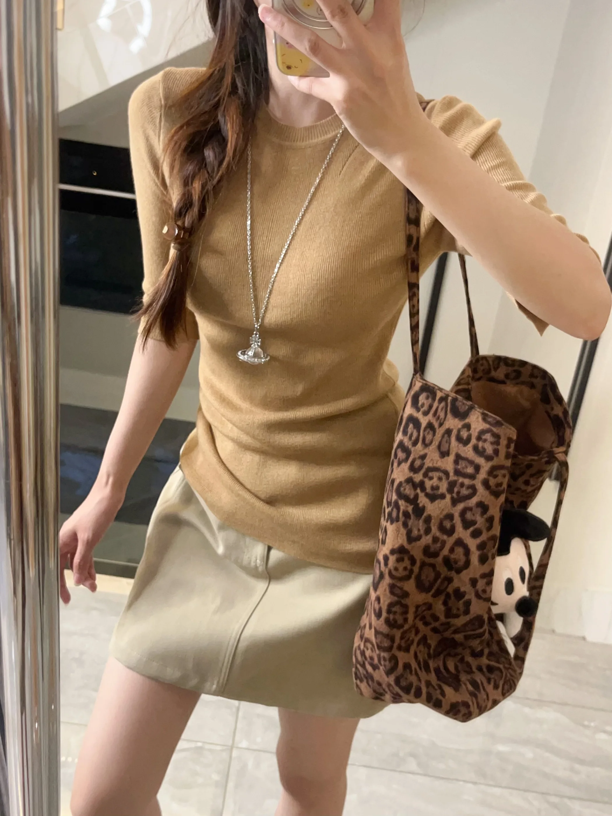 

Soft Knitted Mid-Sve Slim Fit Knitwear with Slits Ele Inner Wear Top for Women Autumn Faion Design Vintage Sle