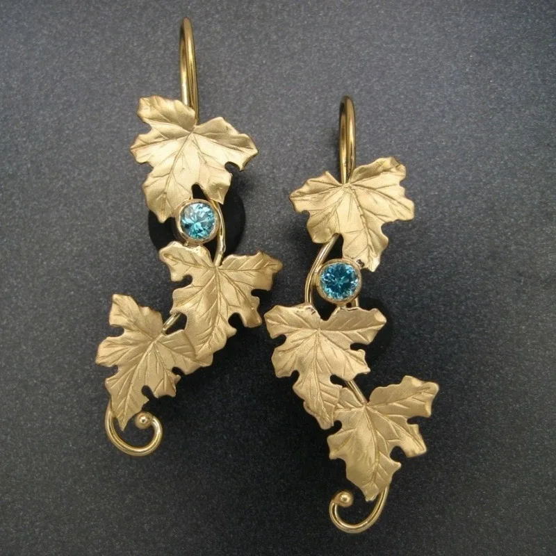 Vintage Golden Plated Ivy Leaf Pendant Earrings Inlay Synthetic Zircon Countryside Forest Style Earrings Women's Fashion Jewelry