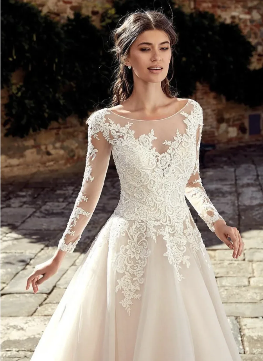 Exquisite Chiffon Long Sleeves Wedding Dresses Scoop Neck Appliqued Zipper Buttons Back Bridal Gowns Customed Vestido De Novia