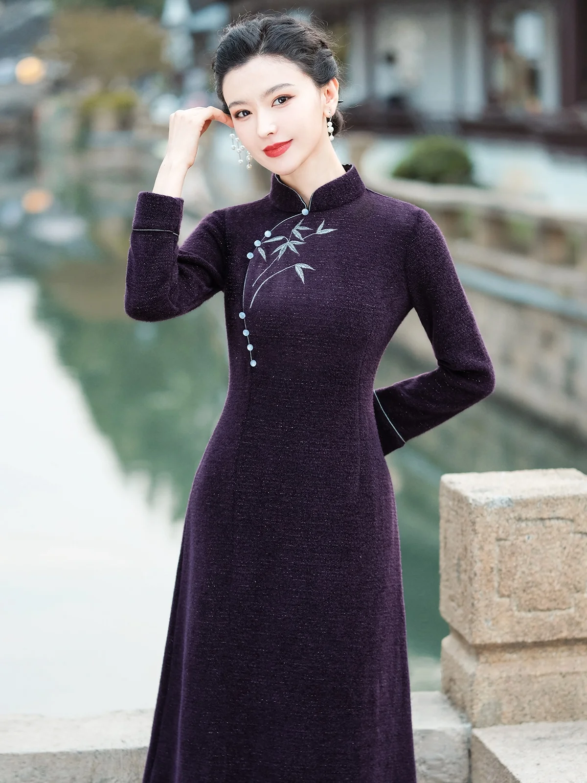 Old Shanghai High Quality Chenille Large Size Purple Cheongsam Women's Winter New Mom High-End Casual Clothes