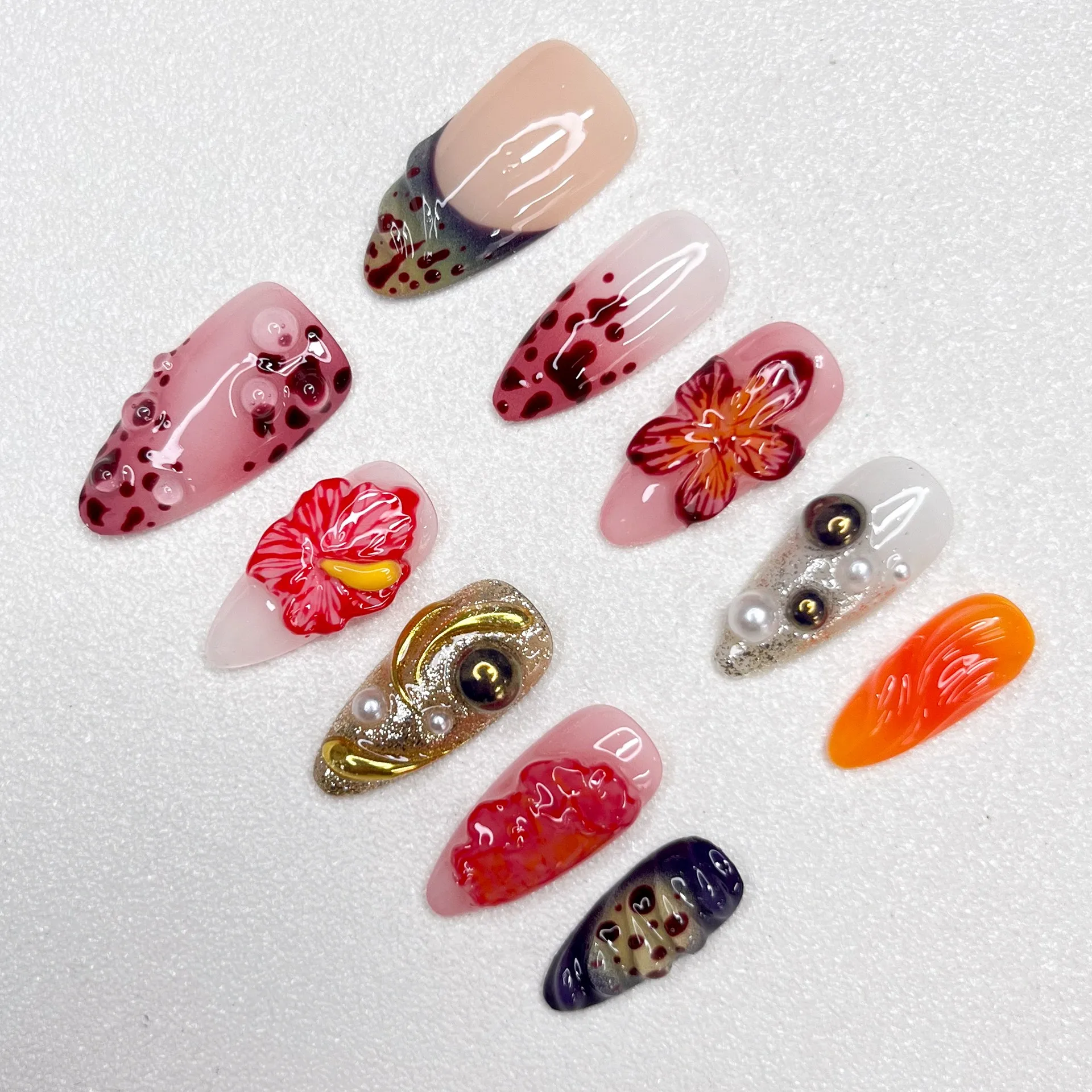 Handmade Engraved Mandarin Duck Gold Embellishment Personalized Design Almond Length Female Nail Decoration Press on Nails