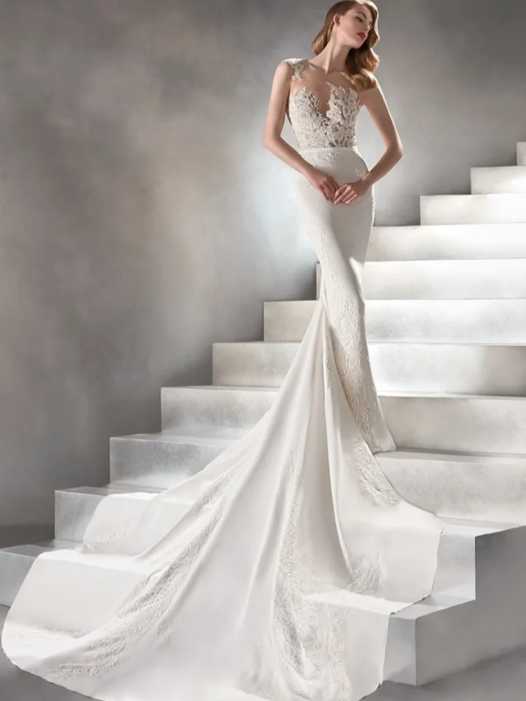 

2025 Elegant Women's Customized Wedding Dress Transparent Mesh with Lace Patterns Slim Tailed Tail Skirt Large Tail Bareback