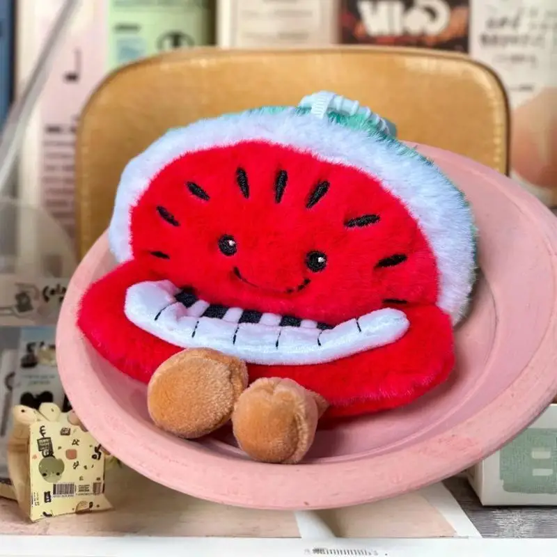 Precioso paquete doble de muñecos de peluche de piano de sandía; Encanto de bolso; Juguete suave, ideal para adornos navideños y regalos.