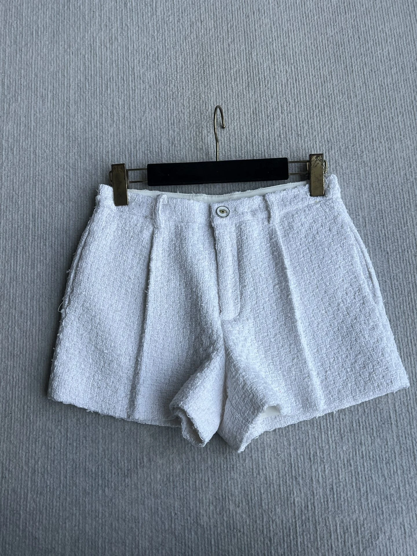 

High Waist Pure Color Tweed Short Pants for Women Fashionable Versatile Slimming Texture Commute Style Button Closure Straigh...