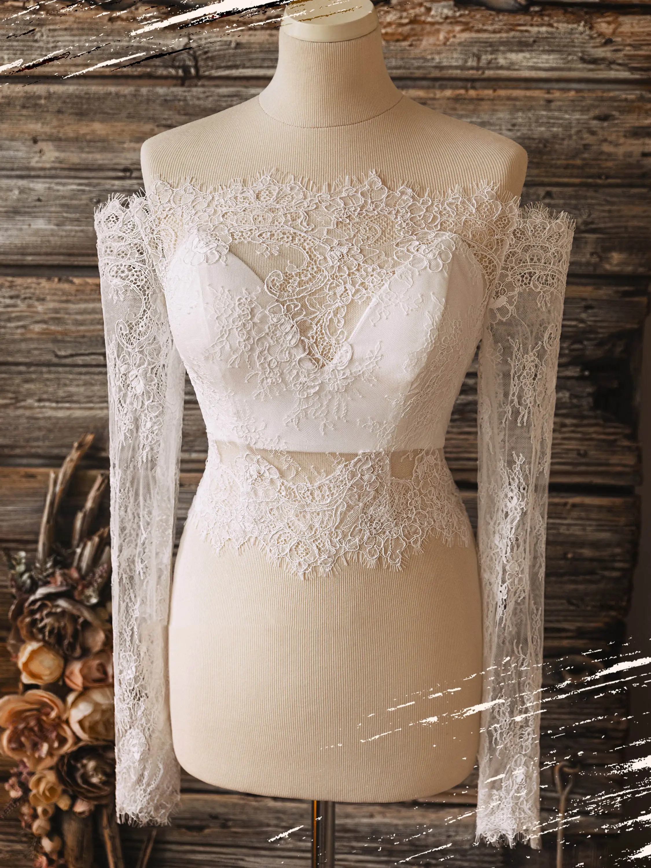 Customized Elegant Bridal Capes Lace Wedding Jacket Long Sleeveless Off Shoulder Wraps Wedding Accessories