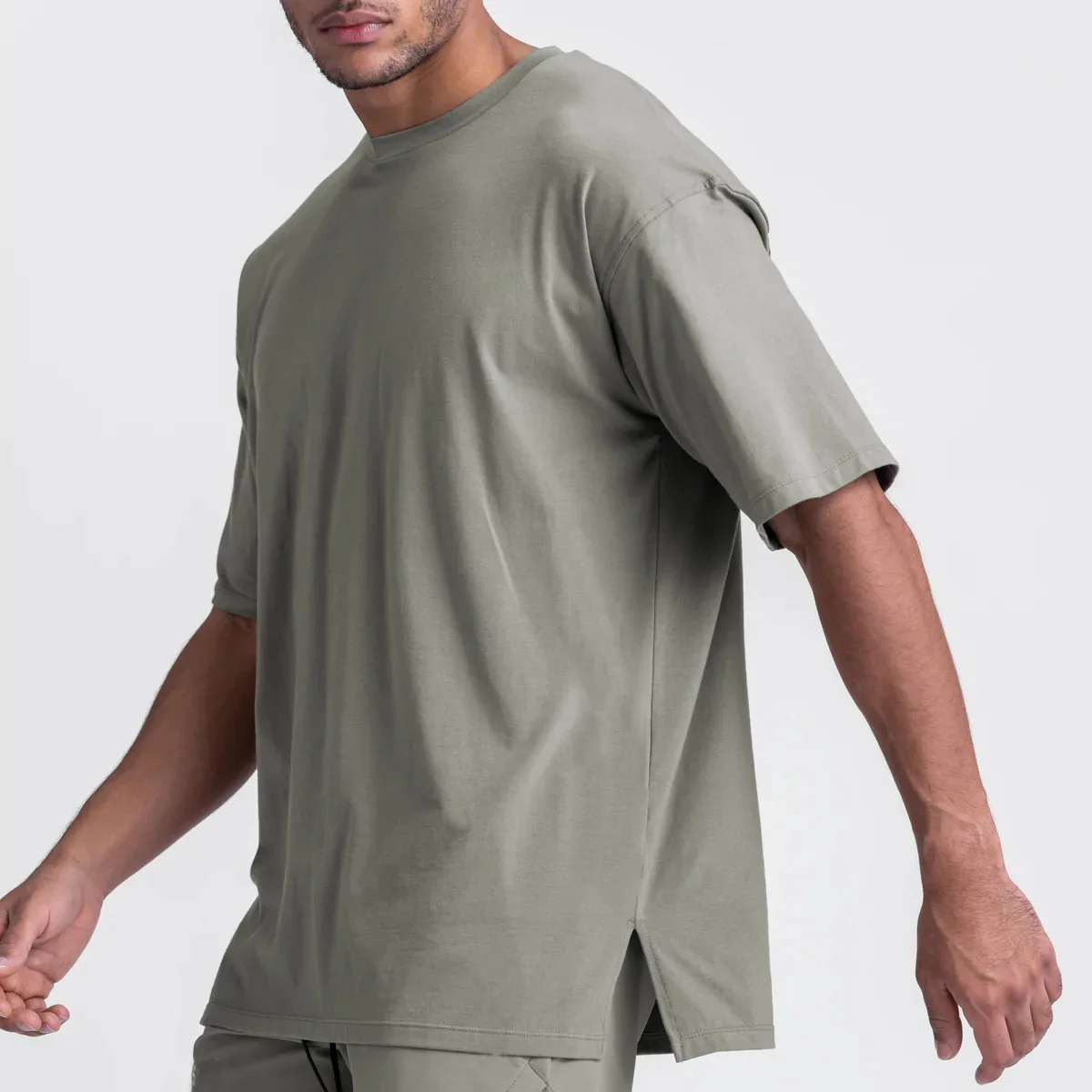 

Mens Summer AmericanStyle LooseFit Sports TShirt Solid Color Cotton Oversized Round Neck ShortSleeve Tee with Split Hem