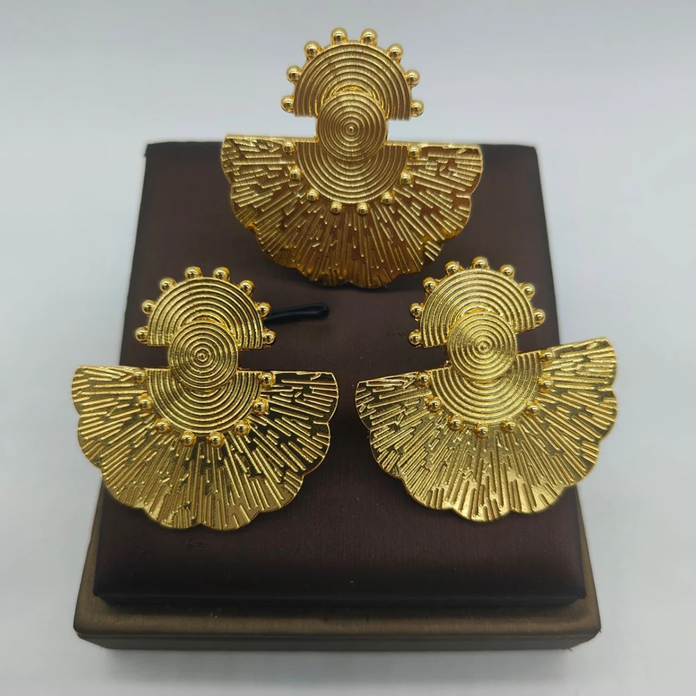 YM Afrikanische Goldfarbe Schmuck Set für Frauen Statement Design Ohrringe und Fingerring Set täglich tragen Braut Ohrringe Schmuck Geschenke 6