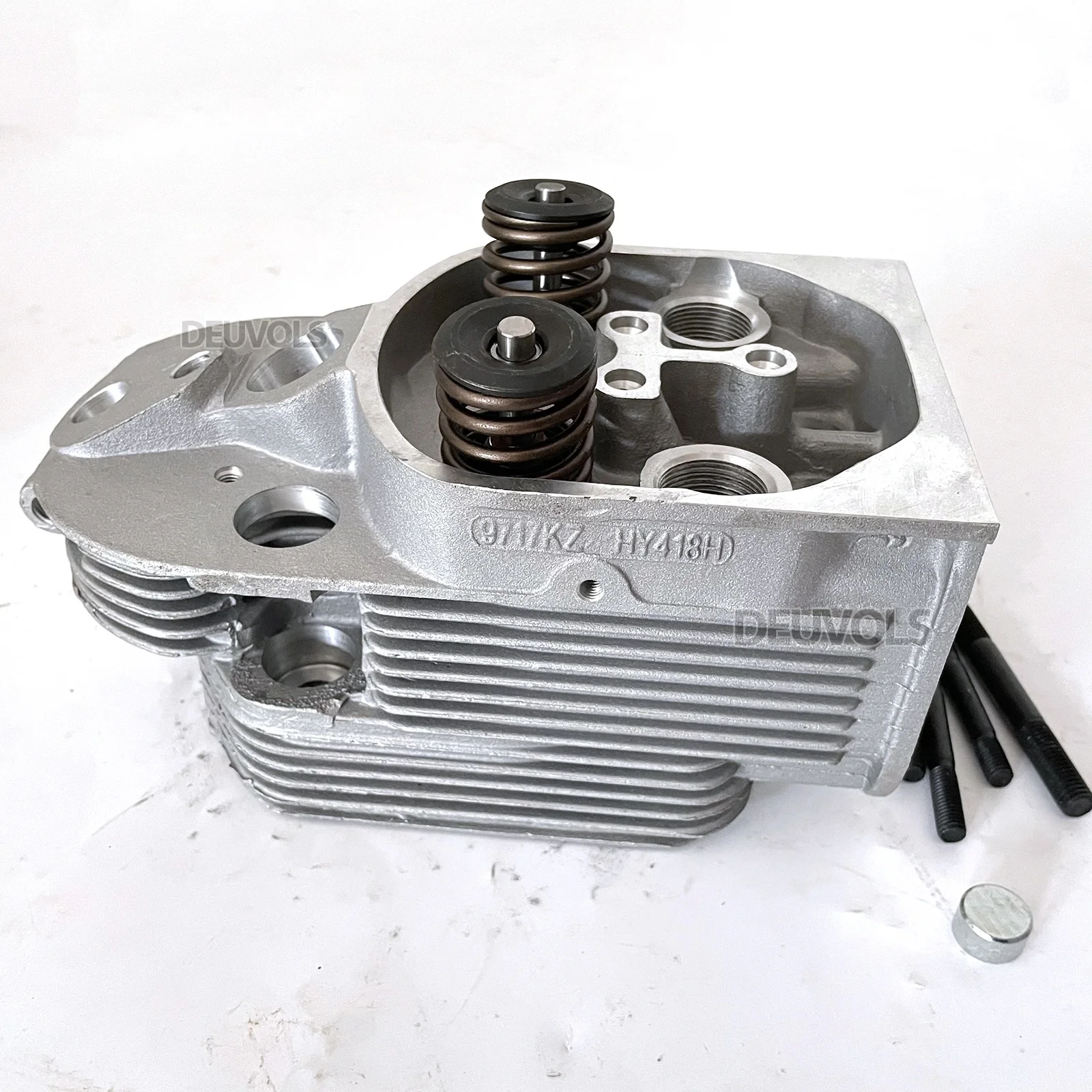 

Manufacturer Cylinder Head Assy 04230613 for FL912 FL913 die-sel Engine