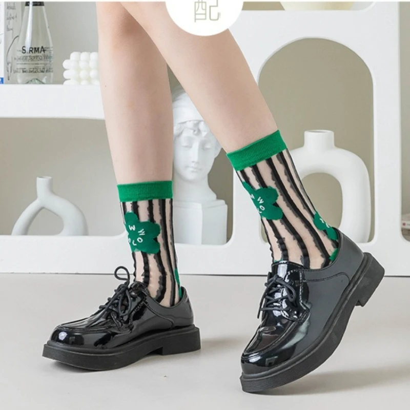 5 أزواج من الجوارب الصيفية الطويلة المصنوعة من القطن بجزء سفلي من الكريستال الأخضر مع تطريز من الألياف الزجاجية جوارب نسائية قابلة للتنفس ومضادة للخطاف من الحرير