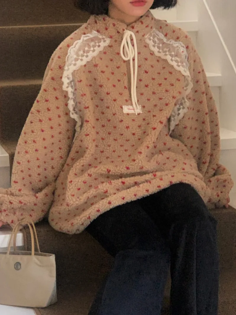 

Женская зимняя толстовка из овечьей шерсти с кружевной отделкой и поясом, удобная, дышащая, стандартного кроя, мягкая, средней толщины