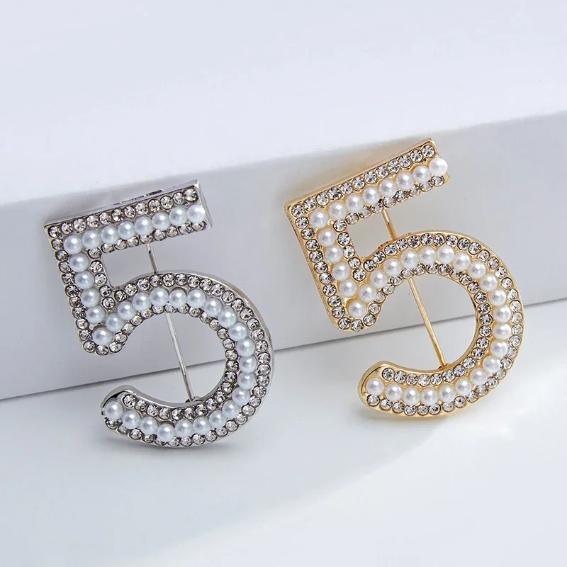 Fashion Rhinestone Pearl Number 5 Brooches For Women Clothing Coat Jewelry Accessories Gifts