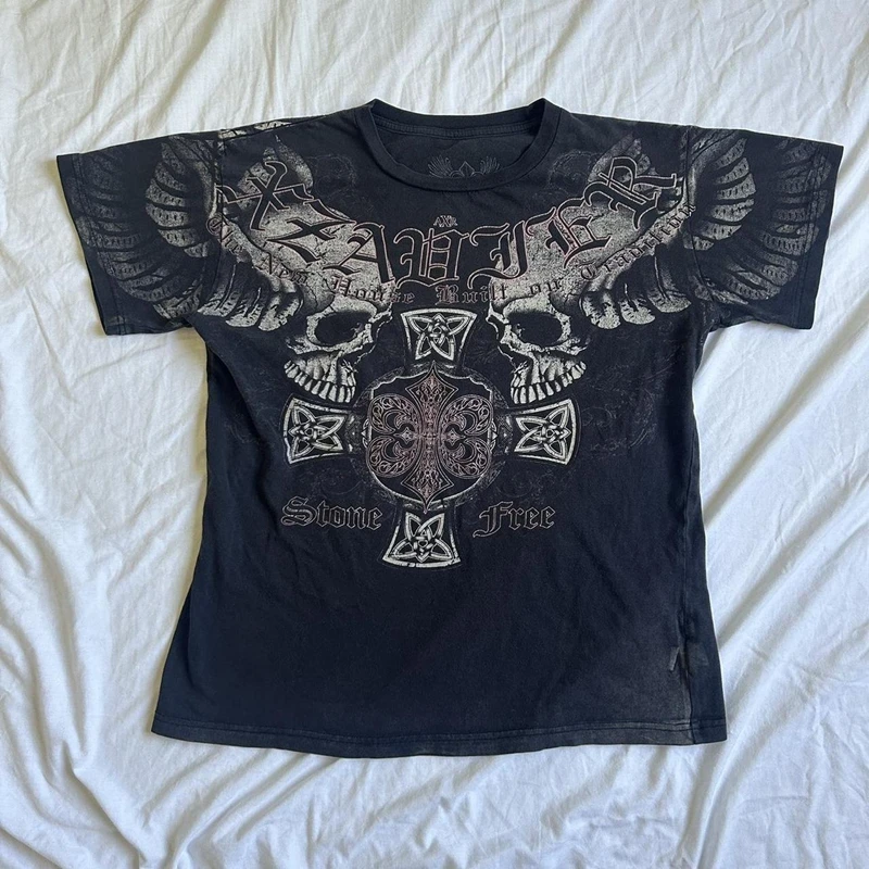 Camiseta gótica de estética de los años 2000 para mujer, remera Retro Y2K Grunge con calaveras y alas, Tops cortos con estampado gráfico Indie,