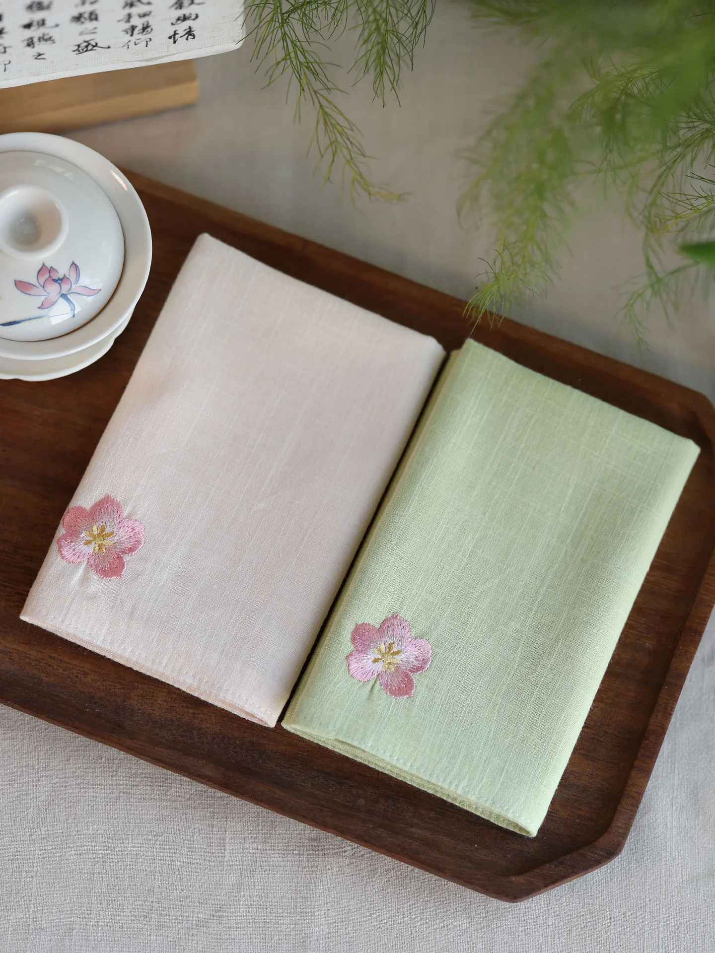 Chinese Style 100 Cotton Embroidered Peach Blossom Vintage Unisex Soft Absorbent Handy Square Hanky Lucky Auspicious Daily Gift
