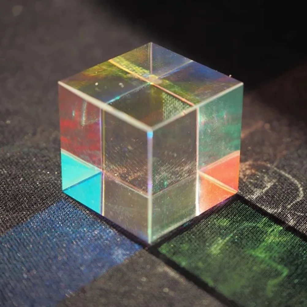 

Optical Glass RGB Dispersion Cube for Physics Teaching Decoration Arts with Delicate Gift Box 2.0x2.0x2.0cm