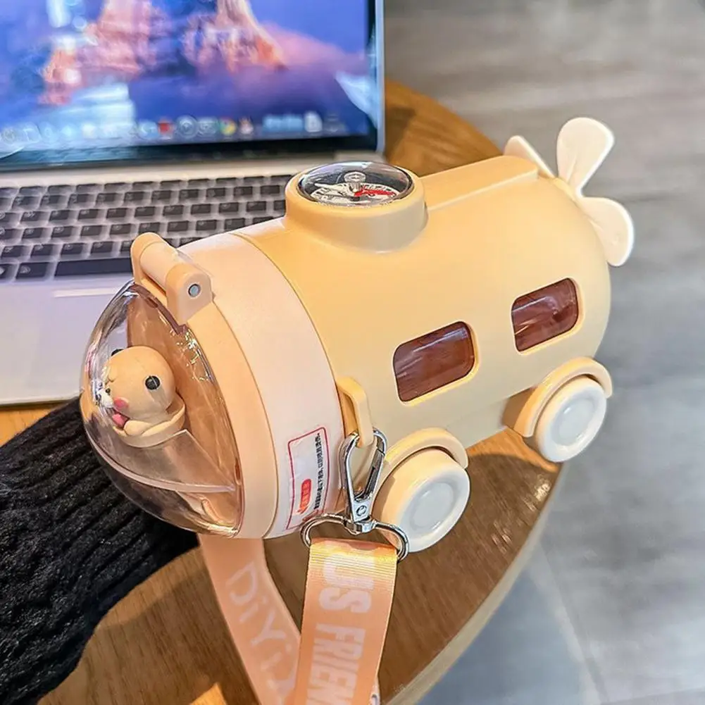 

Cute Submarine Design Water Cup Kids Water Cup with Adjustable Straps Submarine Shape Cartoon Water Bottle for Kids for School