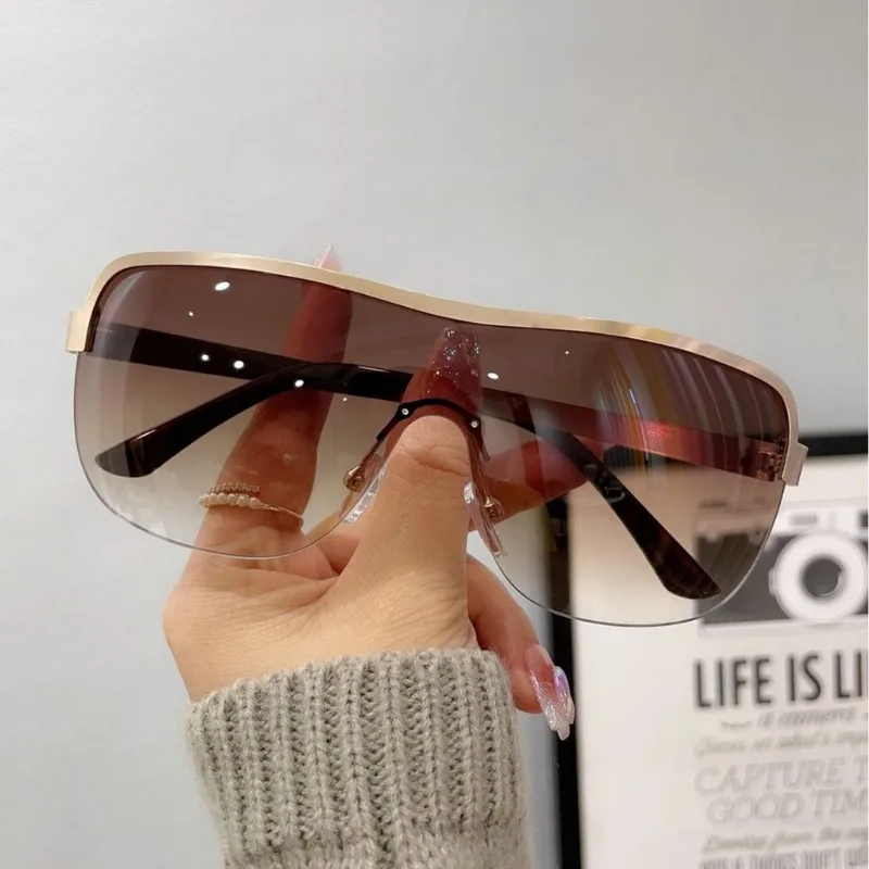 Halbrandlose quadratische Sonnenbrille für Damen, neue modische einteilige Sonnenbrille für Herren, übergroße Y2K-Sonnenbrille mit halbem Rahmen