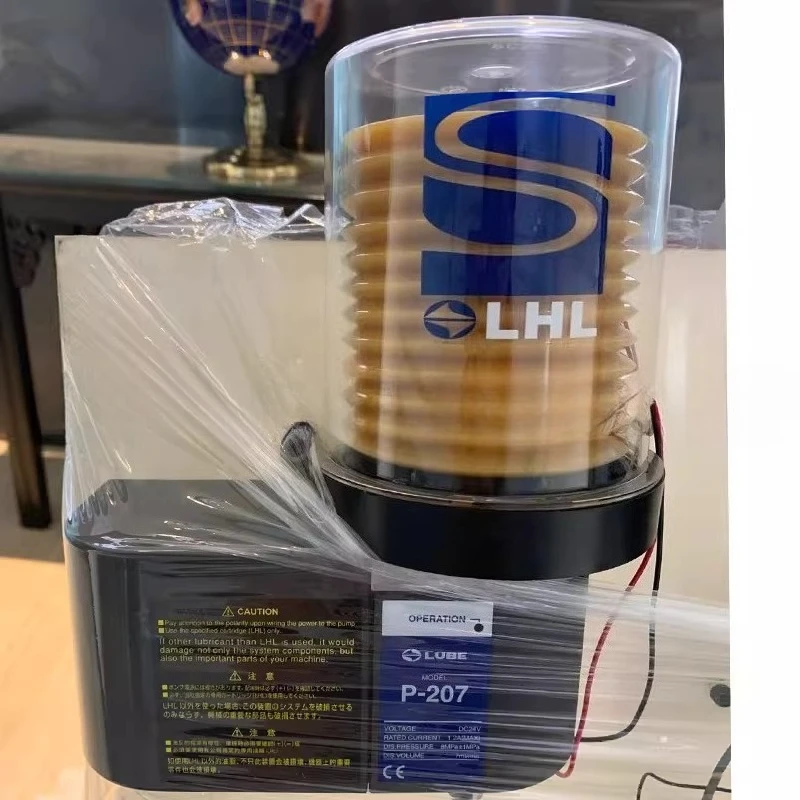 

Новый оригинальный импортный электрический смазочный насос Toshiba Sumitomo P-207 DC24V для станков