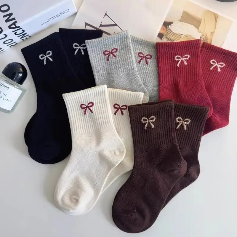 

Autumn Winter Embroidered Bow Girls Socks Children Solid Color High Quality Pure Cotton Middle Tube Socks Fashion Versatile Sox