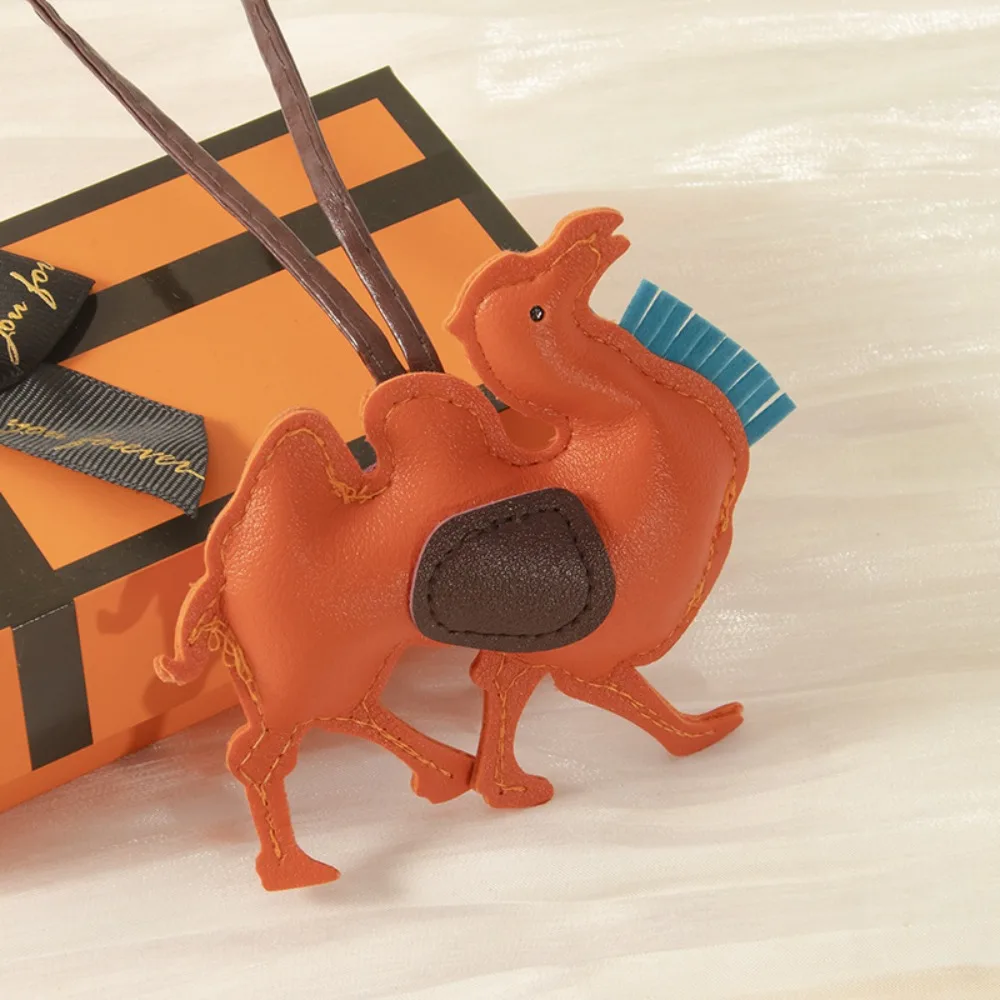 

Прекрасный брелок из искусственной кожи верблюжьего цвета, автомобильный брелок, мультяшная вешалка из искусственной кожи, 8 цветов, модная сумка, подвеска, украшение для сумки