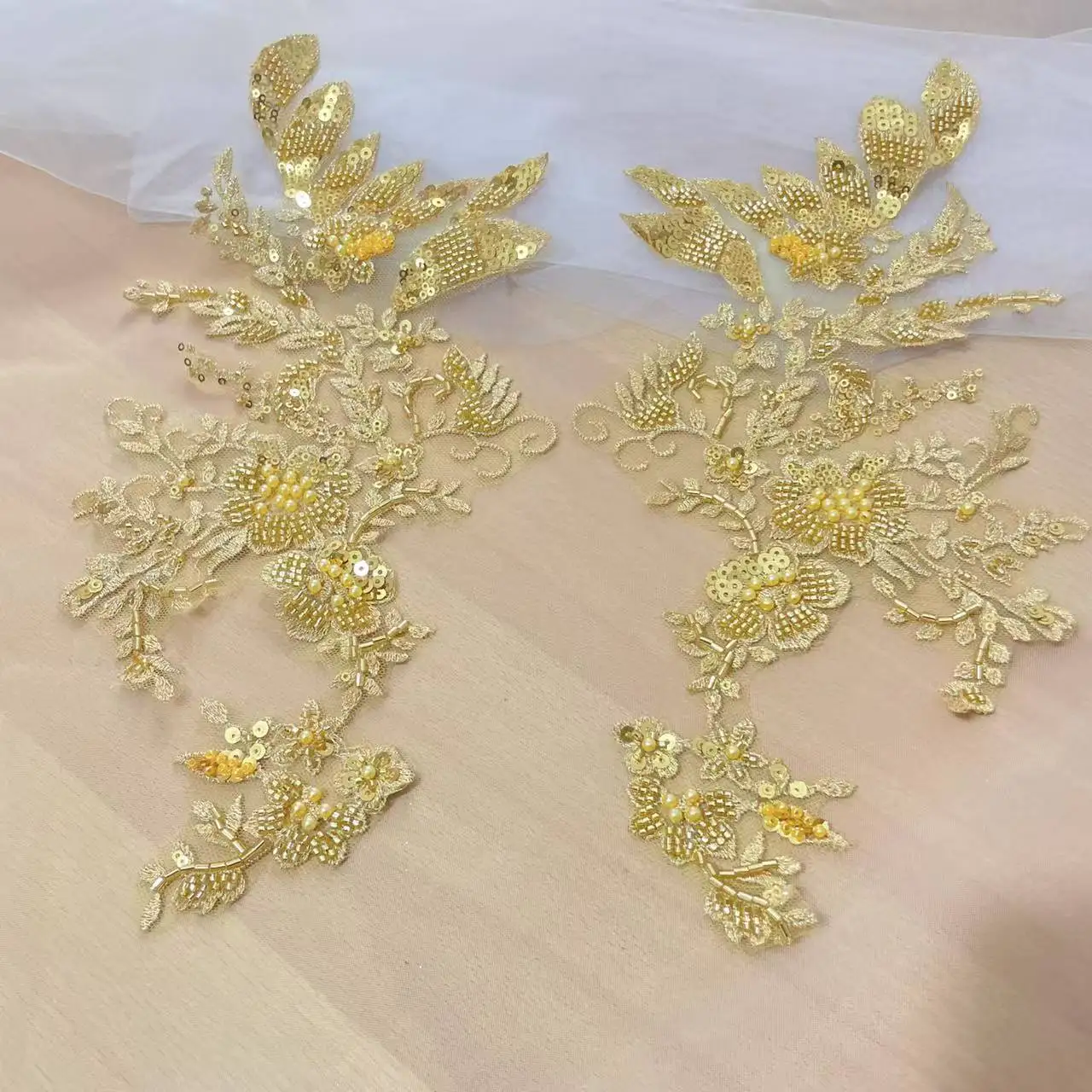 2 Stück = 1 Paar. Mehrfarbige Perlenspitze, verspiegelte Blumen, Hochzeitsschuhe, Kopfschmuck, DIY-Nähzubehör, RS4890 – Detail 5
