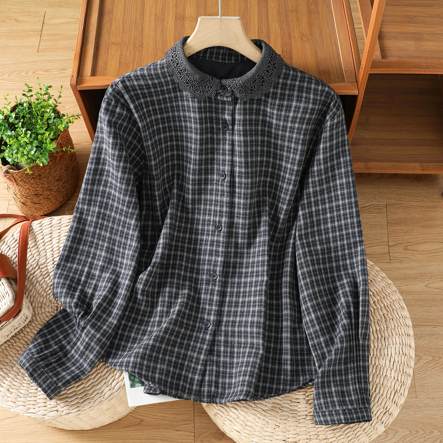 

Loose Long Sleeve Plaid Shirt Women Spring Layering Doll Collar Inner Shirt Artistic Casual Cotton Blend Striped Pattern