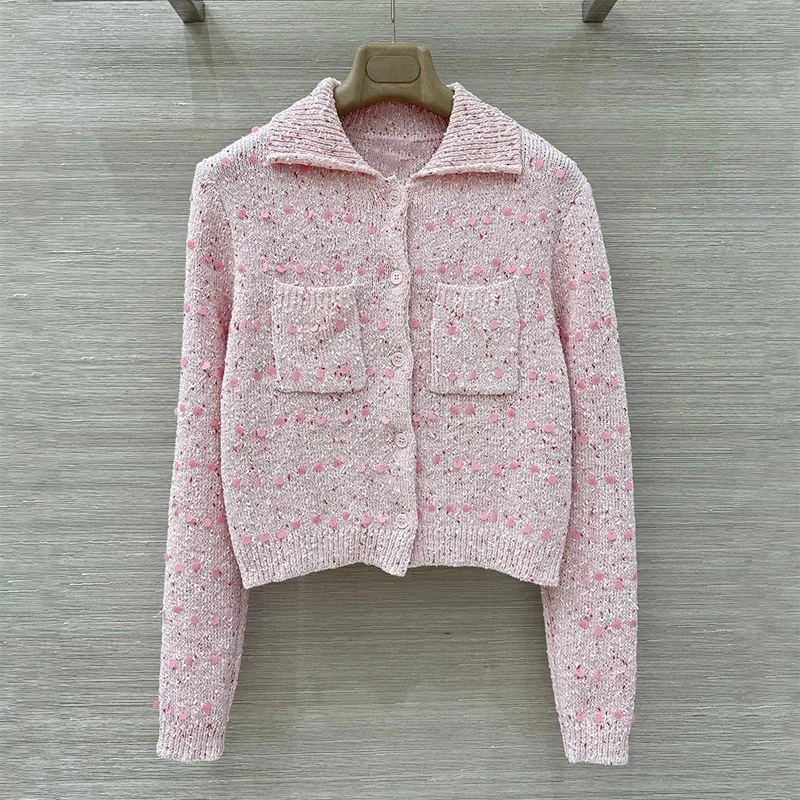 

Высококачественный женский кардиган из металлической круглой ткани, украшенный воротником и однорядным свитером на пуговицах 25101399