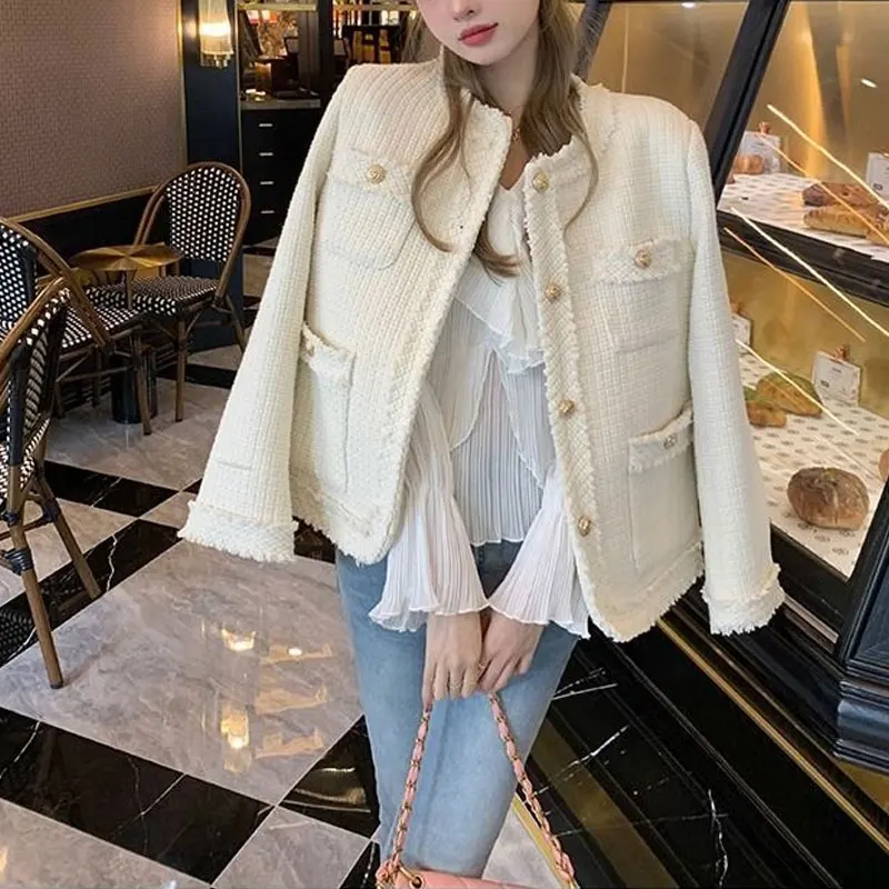 

French Style Socialite Jackets Spring Autumn Fashion Pockets Spliced Women's Clothing Solid Color Commute O-Neck Tassel Coats