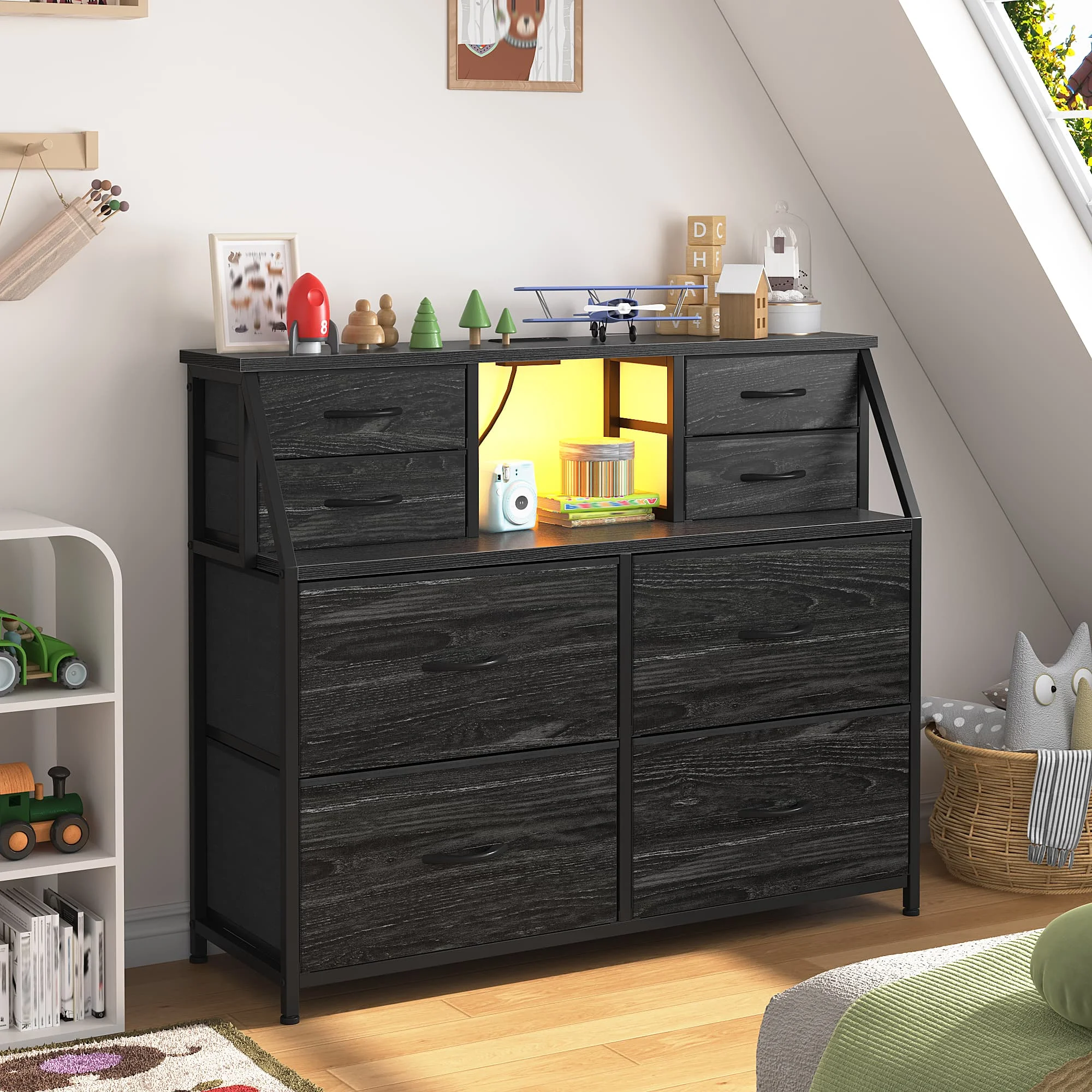 

EnHomee 8 Drawers + 2 Open Shelves Dresser – LED Lights & Power Strip Included – Medium Chest for Hallway, Entryway, or Bedroom Use
