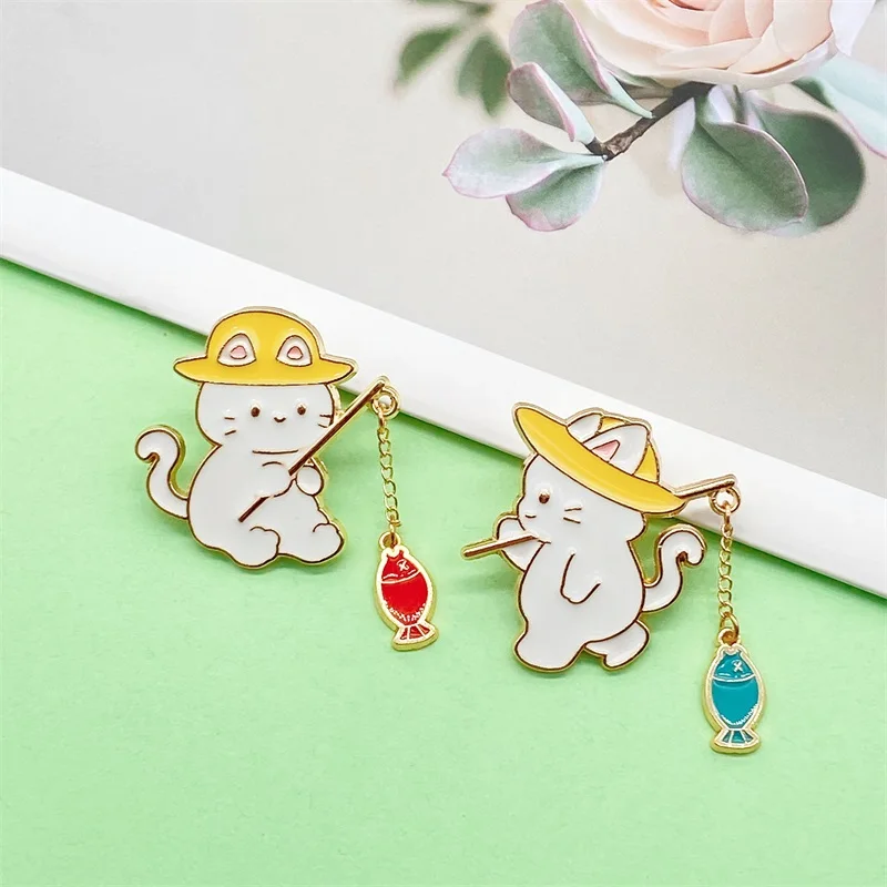 Cartoon Cat Metal Enamel Brooch with Yellow Hat Creative Cute Kitten Fishing Design Badge Pin Jewelry Lapel Clothing Accessory