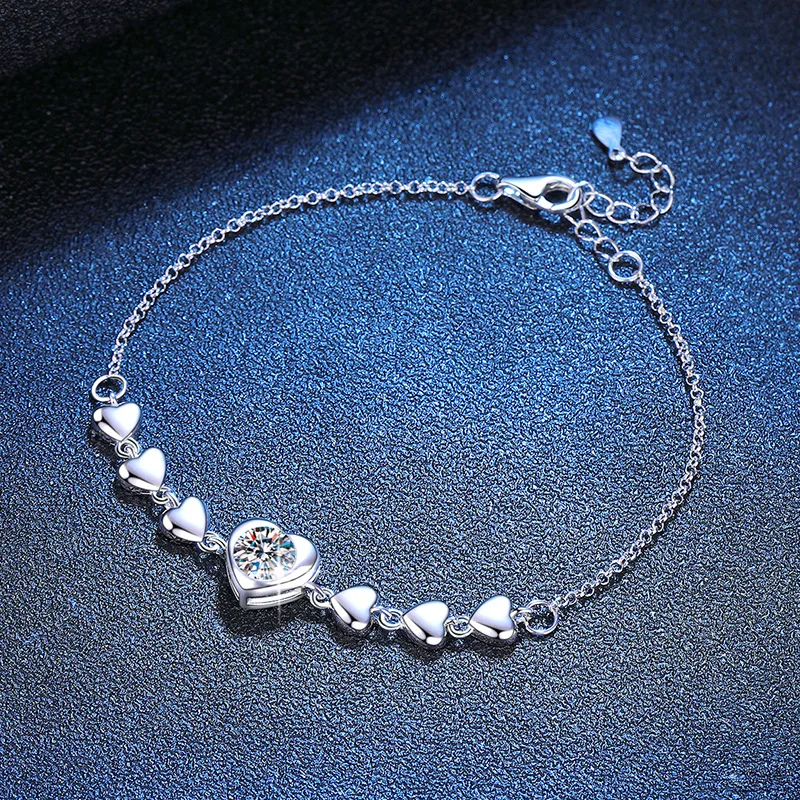 

S925 Silver White Gold Plated 1CT D Color Moissanite Angel's Love Heart Bracelet for Women, Exquisite Jewelry.