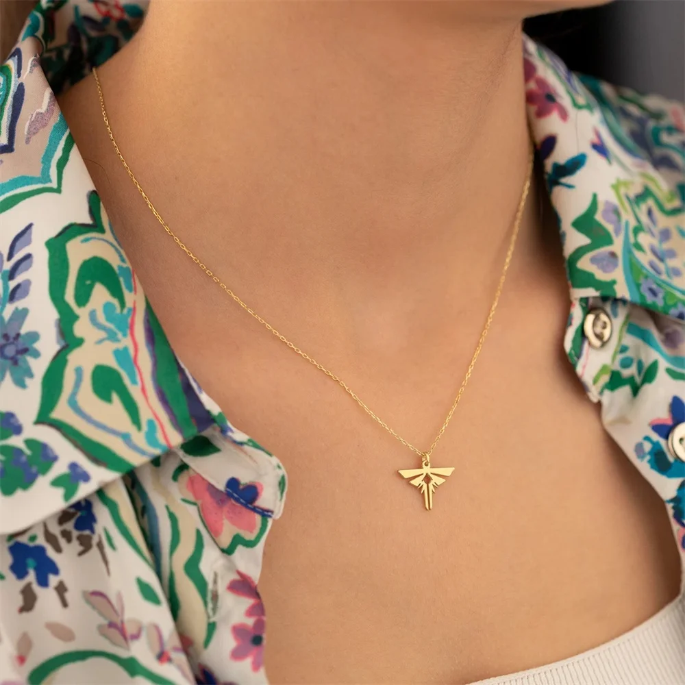 Fashion Stainless Steel Firefly Logo Pendant Necklace Women Chain Birthday Gift