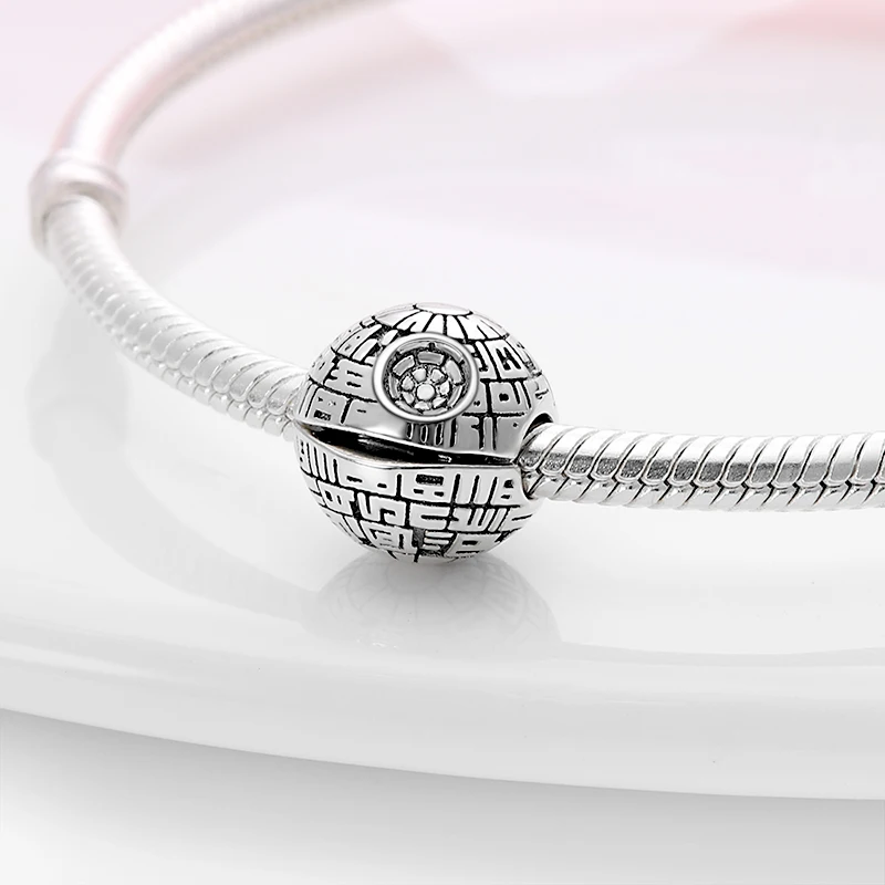 Disney Charm plata de ley 925 Silver Star Warsries Mandalorian Helmet Charm Beads fits Original Pandora bracelet Birthday Gift