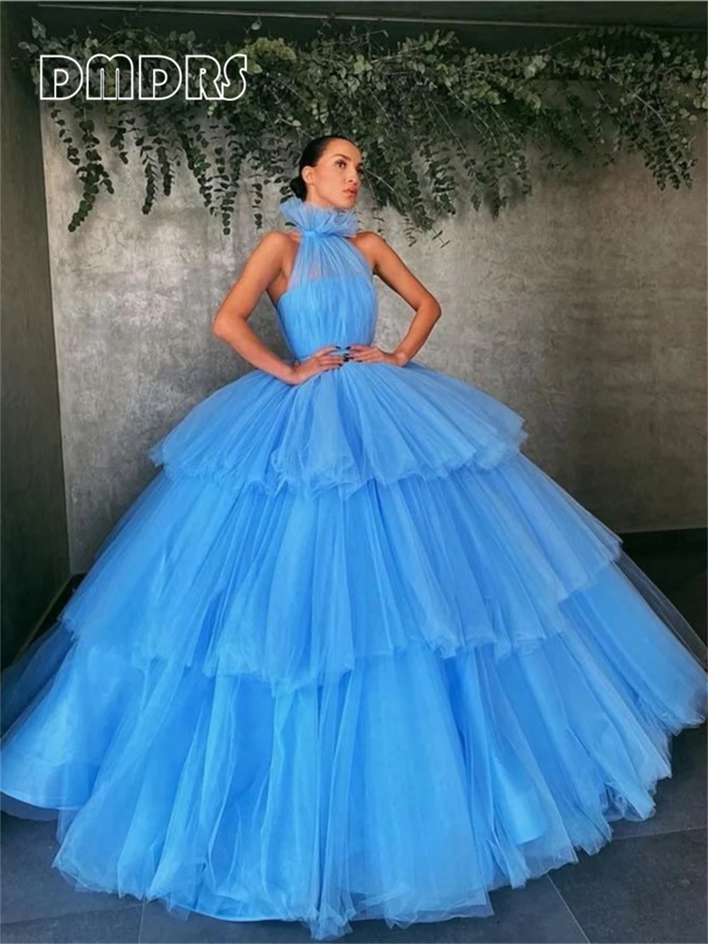 

Sexy Halter Women's Tulle Prom Dresses Ball Gown Sleeveless Ruffles Formal Party Gown BallGown