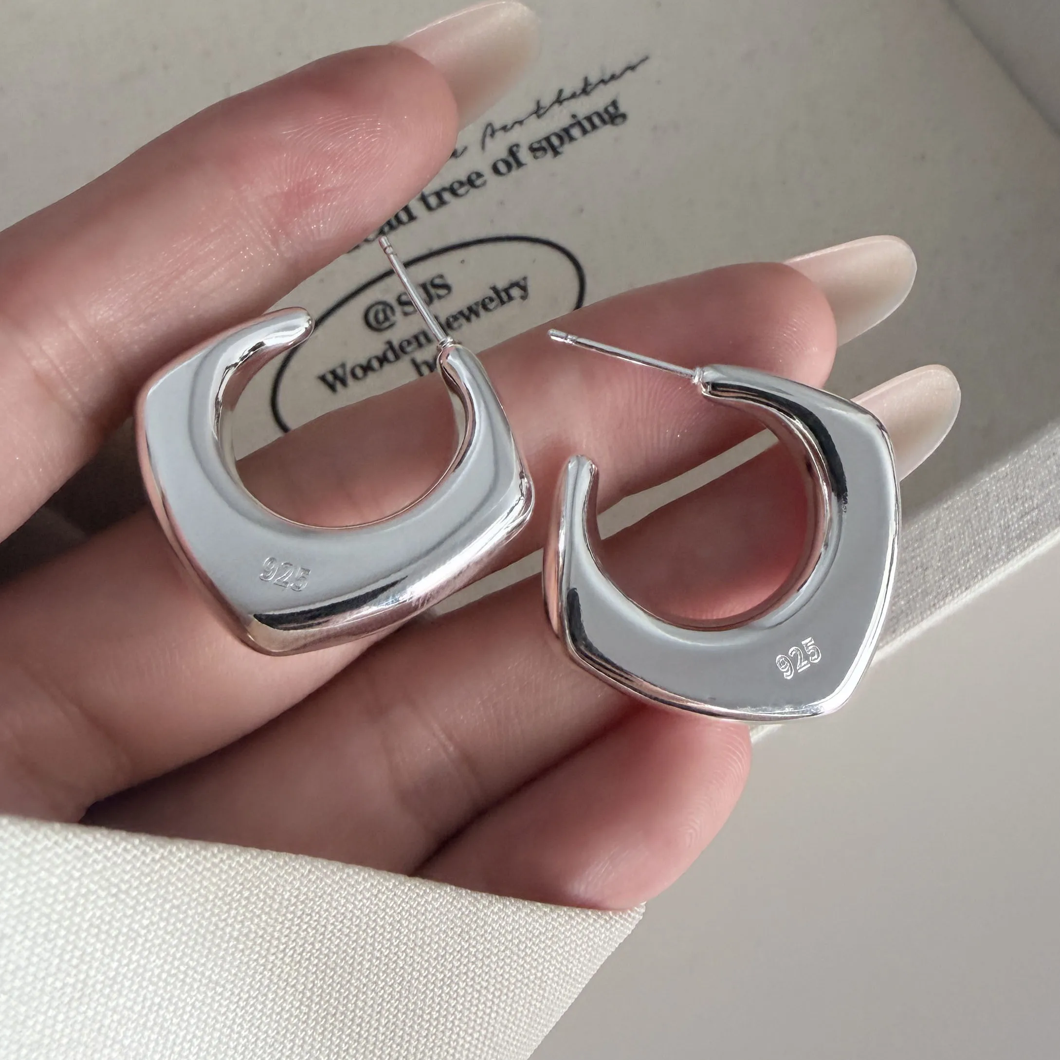 Vintage-Ohrringe aus 925er-Sterlingsilber für Damen, trendige, einfache geometrische Ohrstecker, Schmuck, verhindert Allergien, Party-Accessoires – Detail 7