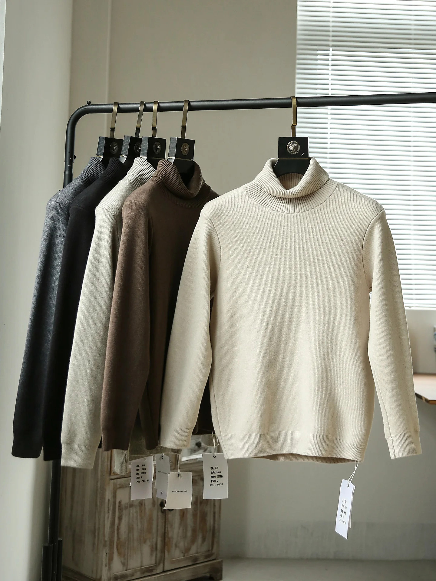 

Soft Thiened Inteated Velvet Warm Men's Comfortable Versatile Color High Collar Pullover Knitted Sweater/Nightirt