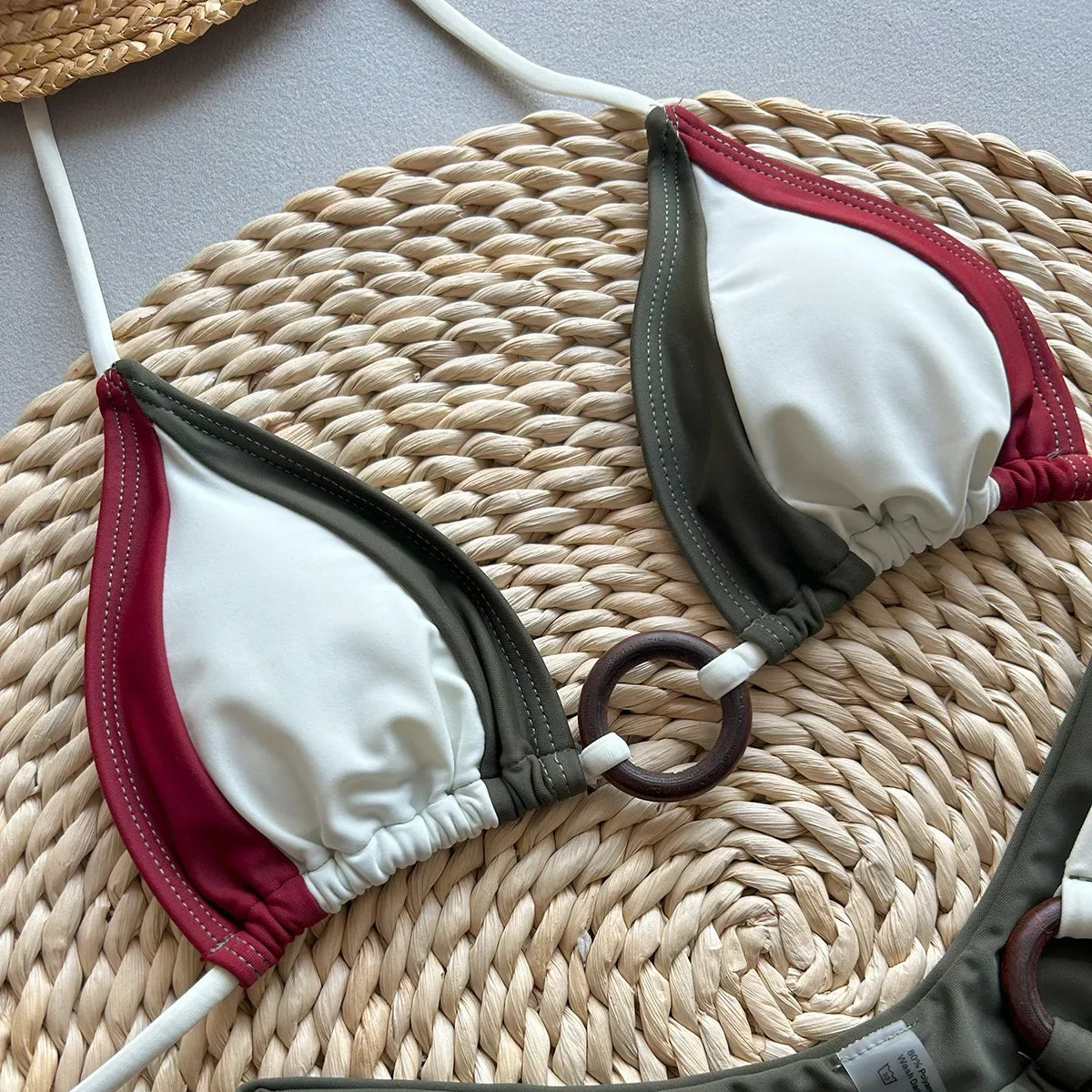 セクシーホルターマイクロビキニ 2025 レディース水着 グリーン スプライシング水着 Tバックビキニセット ブラジリアンビーチウェア 水着 ビキニ