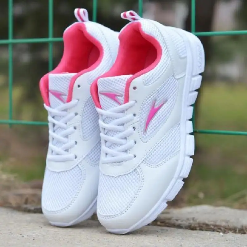 White Sports Woman Shoes Flat Shoes 2023 Sneakers Women Trainers Shoes Ladies Sport Mesh Sneakers Flat Lightweight Soft Footwear