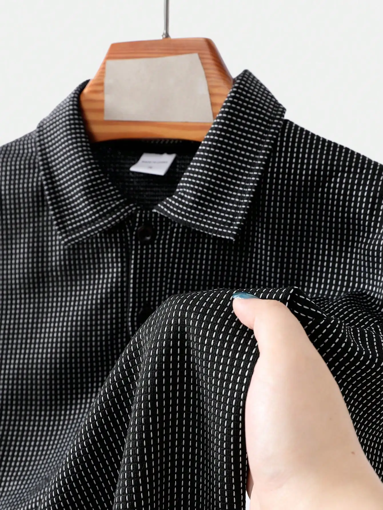 

Men's Short Sleeve Polo Shirt with Black and White Grid Pattern, Casual Summer Wear