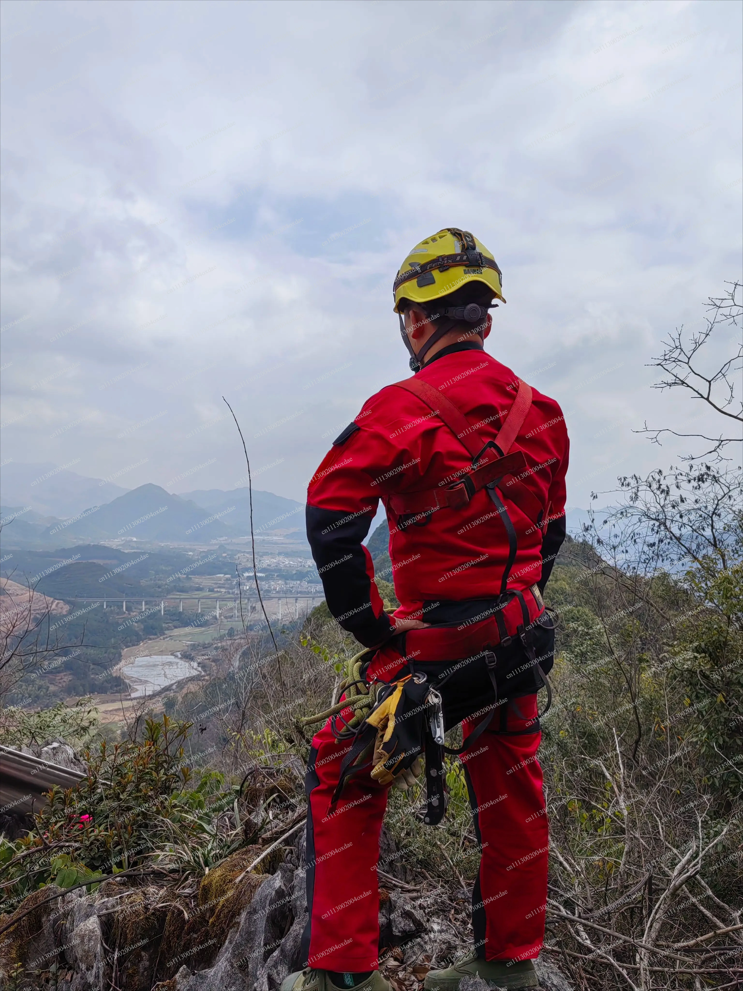 Neutral Caving Coverall Durable Quick Dry Poly Cotton Cave Exploration Suit Red Color