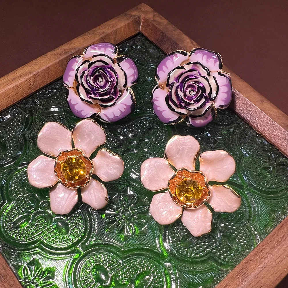 French flower oil stud earrings, court style elegant temperament vintage versatile plated real gold S925 earrings wholesale