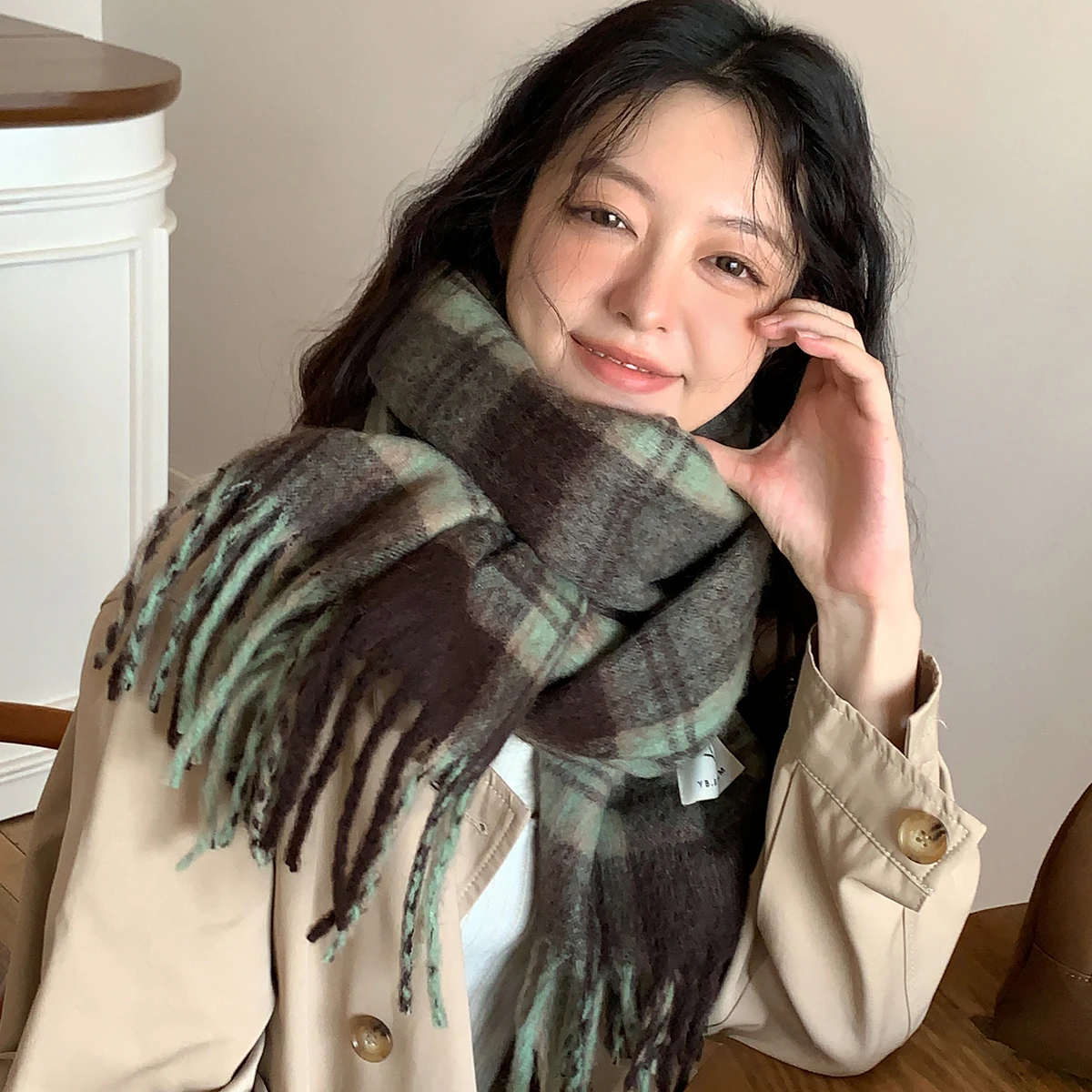 

Новый зимний модный теплый и толстый универсальный клетчатый шарф для мужчин и женщин, мягкий ветрозащитный и морозостойкий шарф для путешествий