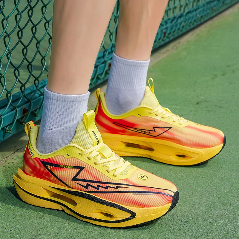 Chaussures de course décontractées pour hommes plaque de carbone chaussures de course de Marathon professionnelles formateurs chaussures de Jogging chaussures de Sport de Fitness baskets