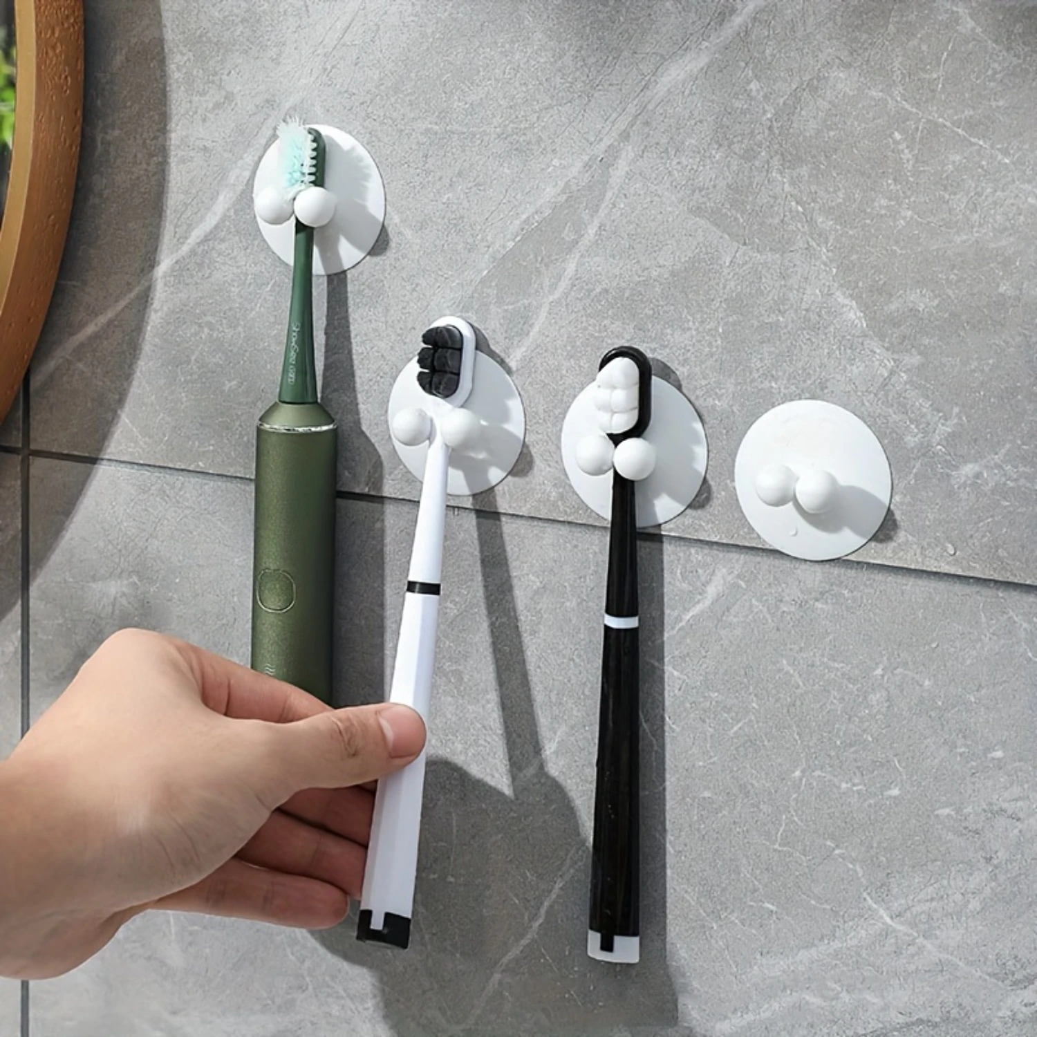 

2/4/6pcs Suction Cup Toothbrush Holder, Wall Mounted Toothbrush Rack, Punch-free Toothbrush Holder, Multifunctional Data Cable
