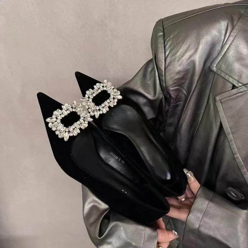 أحذية نسائية سوداء للقطط، كعب عالٍ بإبزيم مربع من حجر الراين للنساء، كعب عالٍ عصري للاستخدام اليومي