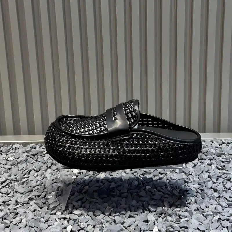 Sandalias casuales de verano para hombre, sin cordones, negras, tejidas, transpirables, con puntera cerrada y suela gruesa.