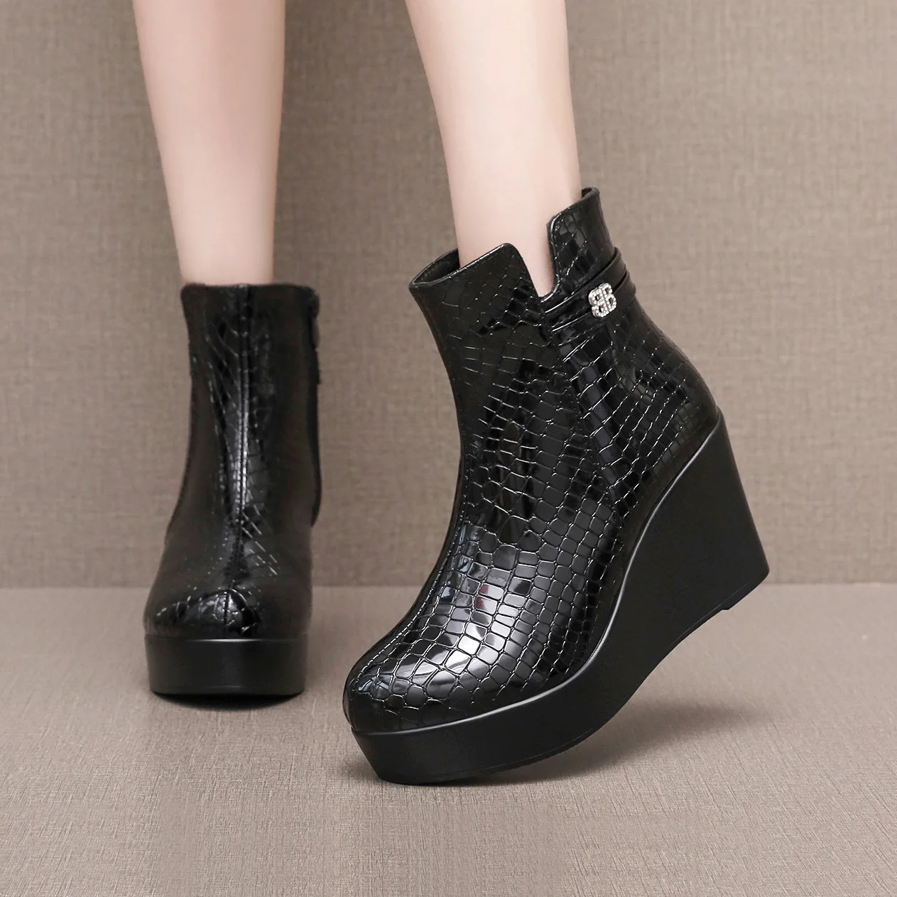 

33-43 Plush Women's High Boots for Woman Platform Boots Wedge Heel Shoes Autumn 2025 Women's Fashion Patent Leather Winter Boots